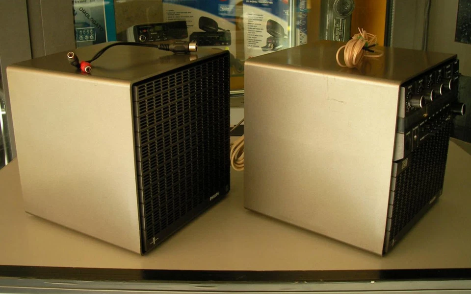 PHILIPS 22 AH780 SINTO-AMPLIFICATORE CON DIFFUSORI INCORPORATI*** Perfetto*** - Immagine 2 di 4