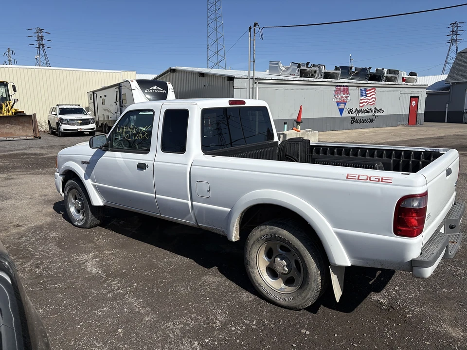 Conjunto de faros derechos usados se adapta a: Ford Ranger 2004 grado C derecho Foto 3 de 4