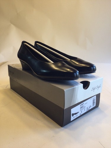 Soft Style Womens Angel II Pump Heel Black Size 9 - Never Worn