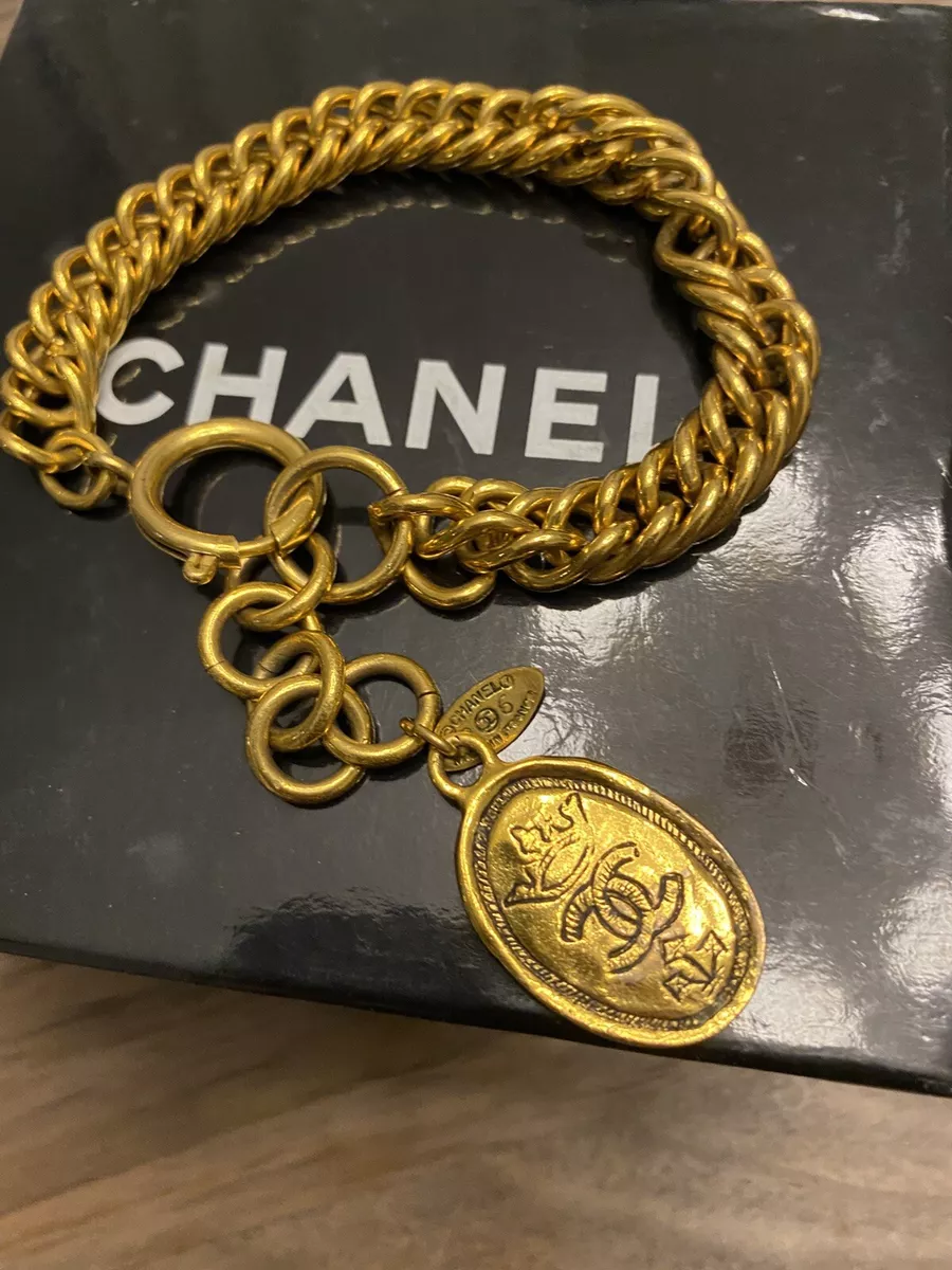 VINTAGE CHANEL Goldplated bracelet NETAPORTER #54 VINTAGE CHANEL Goldplated bracelet NETAPORTER