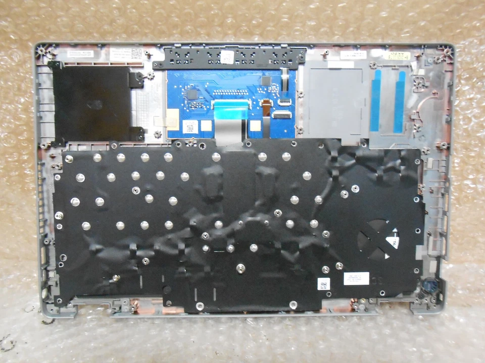 OEM DELL LATITUDE 5400 CHROMEBOOK 14" PALMREST TOUCHPAD KEYBOARD 2V07W 02V07W - Image 3 of 3