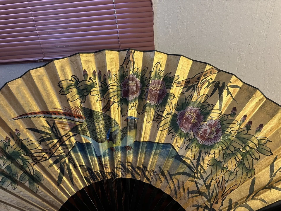 ENORME 32” RADIO ANTIGUO CHINO DORADO ACUARELA ABANICO PINTURA FIRMADA Foto 3 de 4