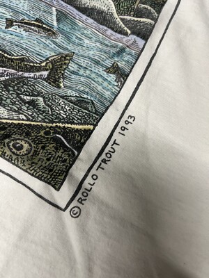 ROLLO TROUT 魚釣り エロ ヌード フライフィッシング アートTシャツ ROLLO TROUT 魚釣り エロ ヌード フライフィッシング アートT