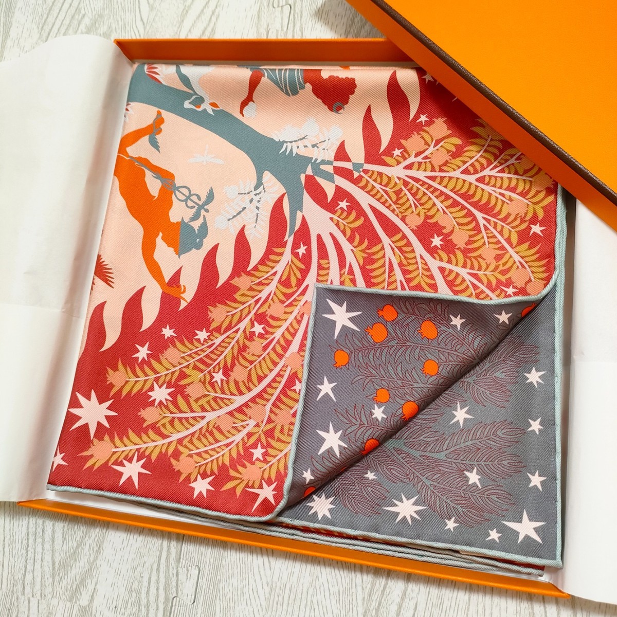 ARNYS ニット HERMES charvet maatee&sons New HERMES Double Face Carre 90 Sous le Charme d'Orphee Silk Scarf