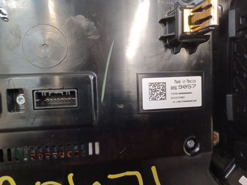 Info-GPS-TV Screen Display Screen Fits 20-23 SIERRA 2500 PICKUP 2915850