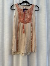 Andrée Women’s Ivory White Embroidered dress V-neck Sleeveless S