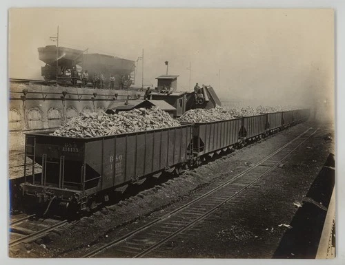 Vintage 1910s Loading B&O Railroad Open-Top Hopper at Beehive Coke Oven Photo #4