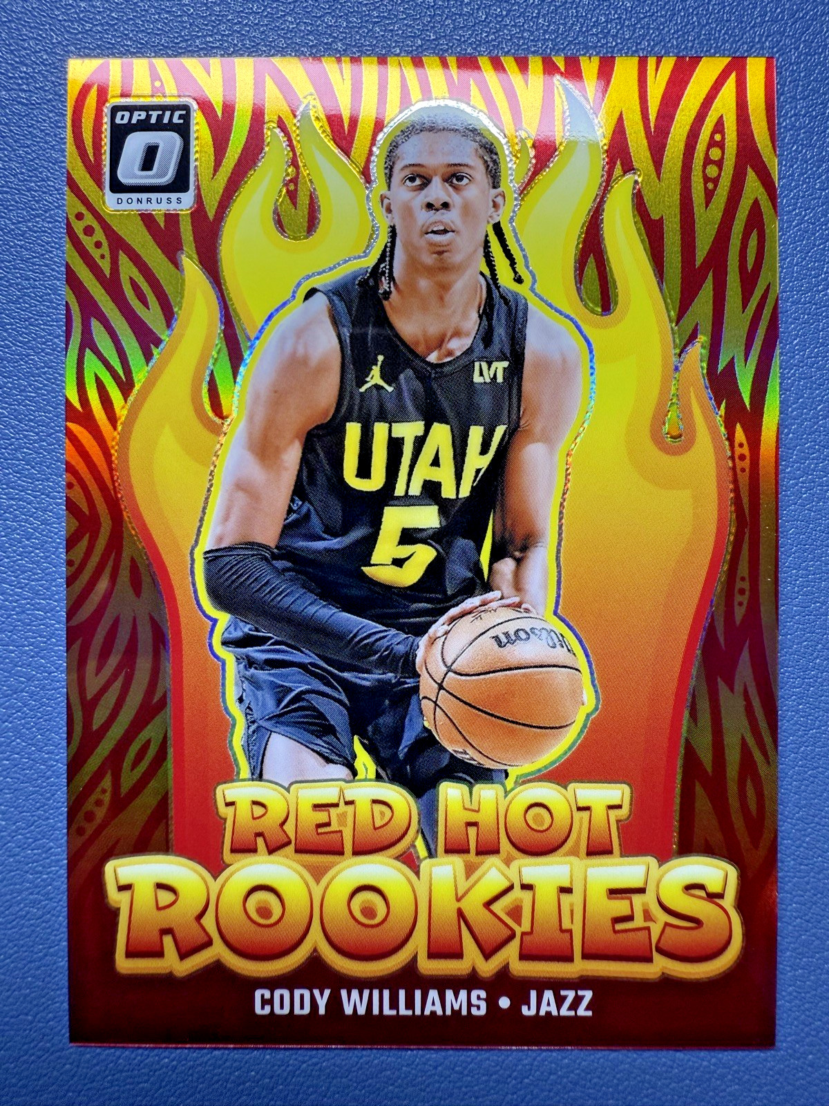 2024 Panini Donruss Optic Red Hot Rookies Cody Williams True Gold Bookend /10