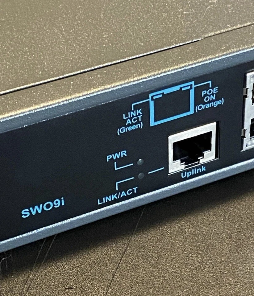 Eagle Eye 9 Port POE Switch  - Image 4 of 4