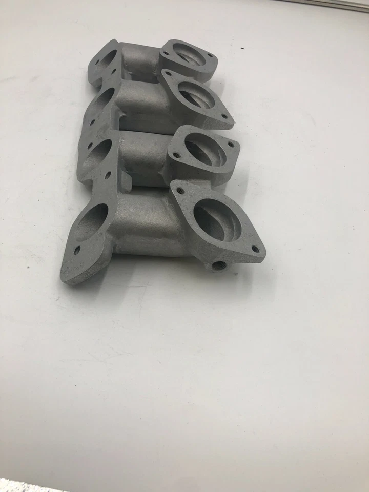 FIAT  124  134 INTAKE  MANIFOLD  WEBER  40 IDF CARBURETORS - Image 3 of 4