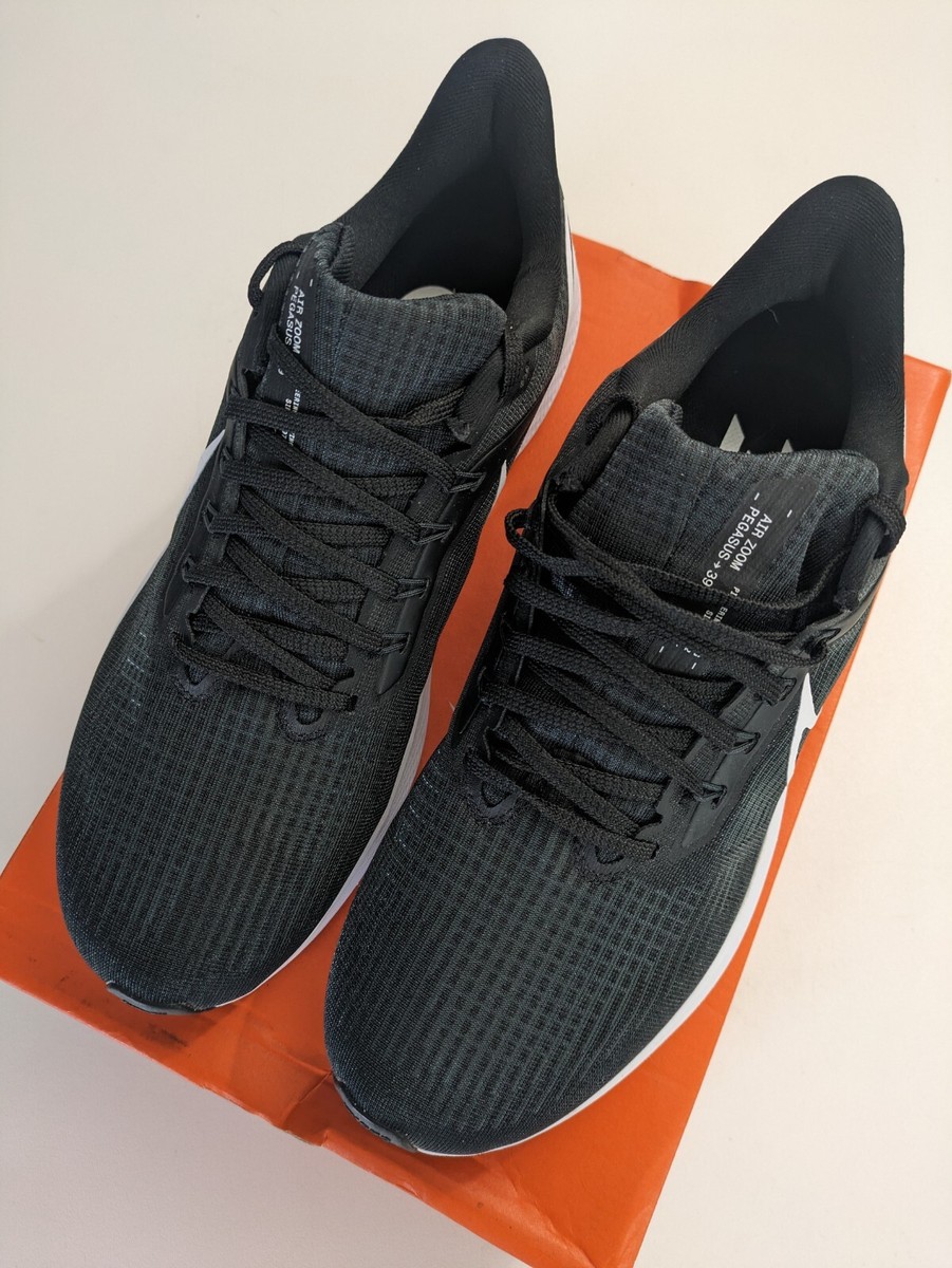 Nike Men display picture 3
