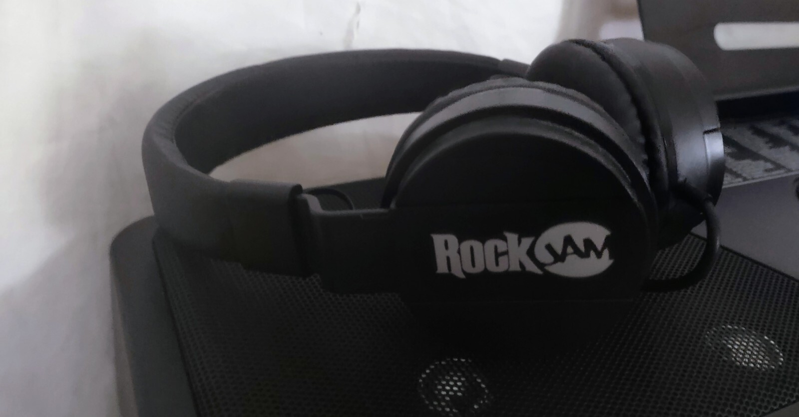 RockJam RJ561 61Key Electronic Keyboard, Stand, Headphones, Powercord