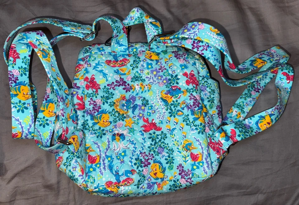 Mini Mochila Vera Bradley Disney Ariel La Sirenita Floral Disney Foto 3 de 4