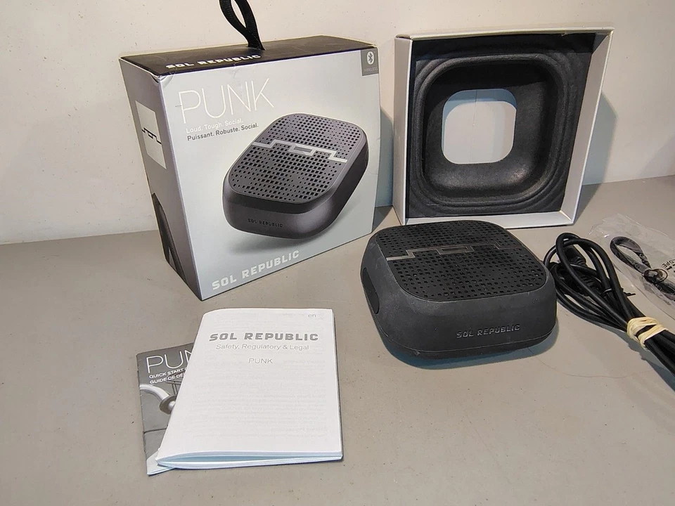 Sol Republic PUNK Bluetooth Wireless Speaker - Black - Image 2 of 4