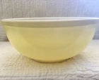 VINTAGE EARLY PYREX Yellow color Mixing Nesting BOWL *NO NUMBER* 4 Qt EUC!!