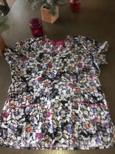 White Cross 🩷 Uniform Peony Top Sz M