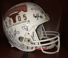 2005 Texas Longhorns National Championship Team Autographed Helmet with COA