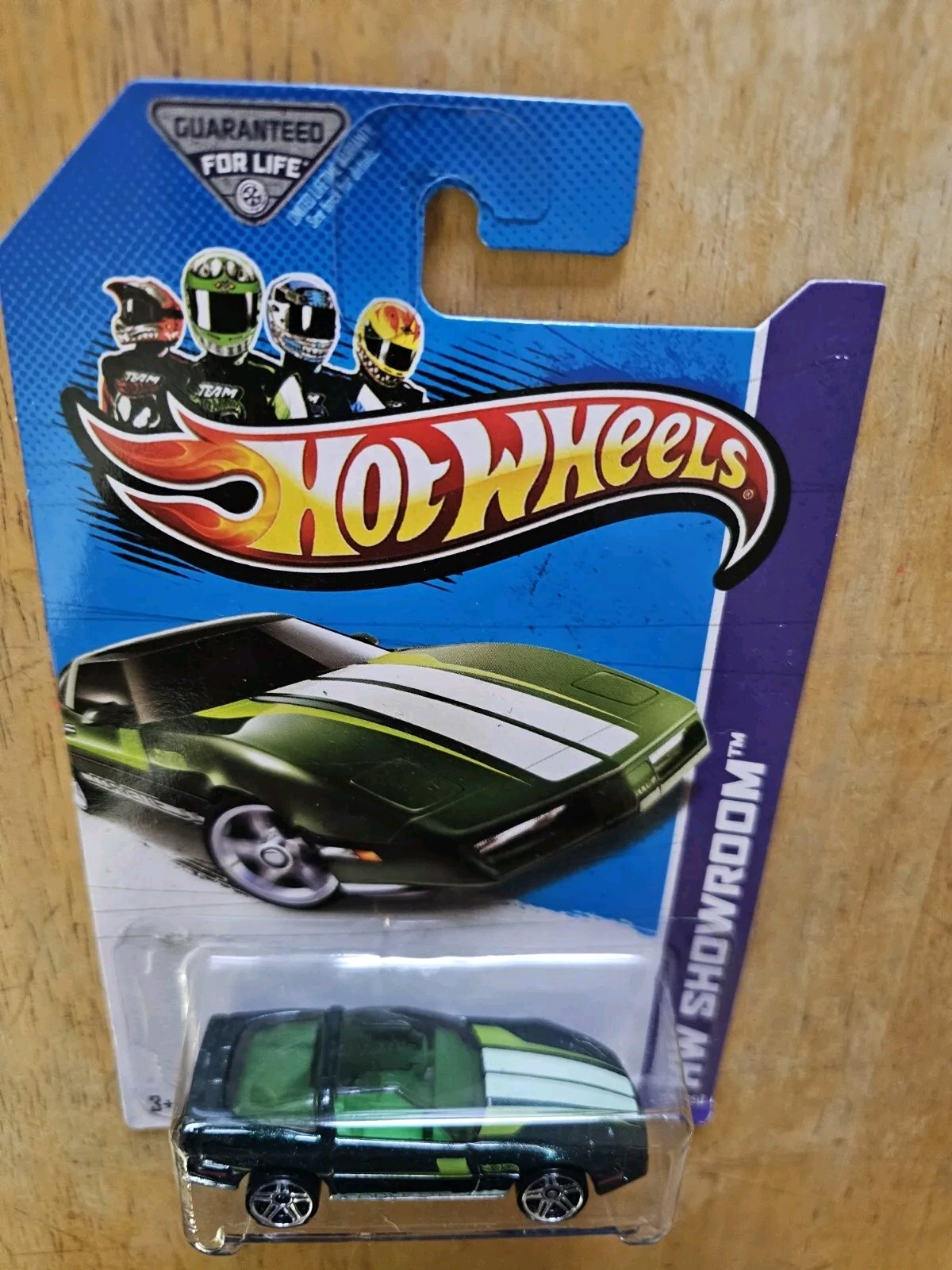 HOT WHEELS '80S CORVETTE, GREEN; 2013 HW Showroom Series 206/250