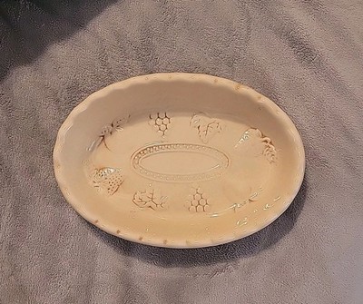 Gibson Tan Ceramic Dish Strawberry,Grapes,Ivy,Apple Oval 9-1/4 X 6-1/2  2  Deep