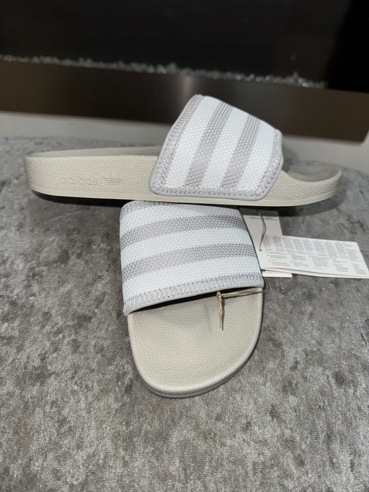 adidas Sportswear Originals Adilette Slides Men Women Sandales Slippers Size-6 image 4