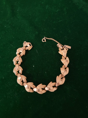 Vintage MONET GOLD TONE BRACELET Domed Links BRUSHED TEXTURE 7.25''