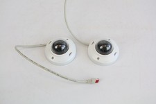 2x AXIS M3044-V Netzwerk-Kamera – Kompakte HDTV Dome-Überwachungskamera – PoE