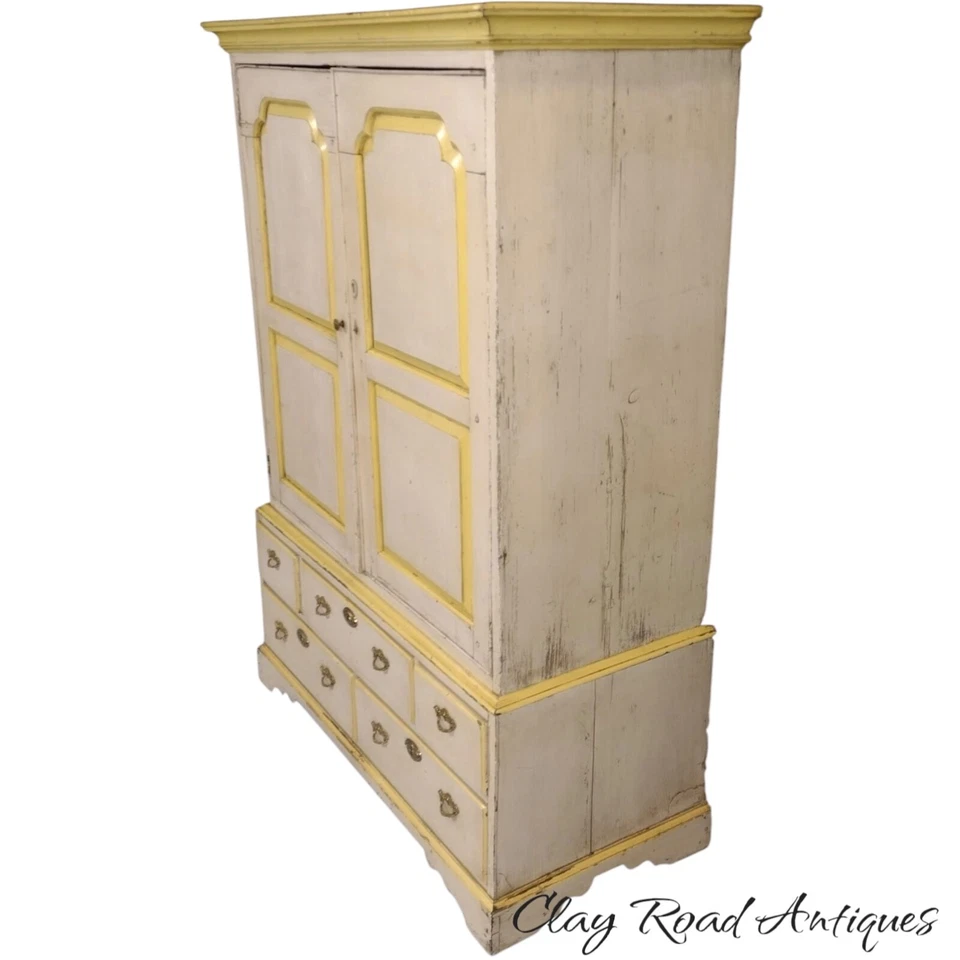 Antiguo diminuto George pintado lino prensa armario panel elevado 1780 Foto 2 de 4