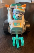 Paw Patrol EVEREST Rescue Snowmobile Vehicle Snow Plow Fig Complete Set HTF EUC