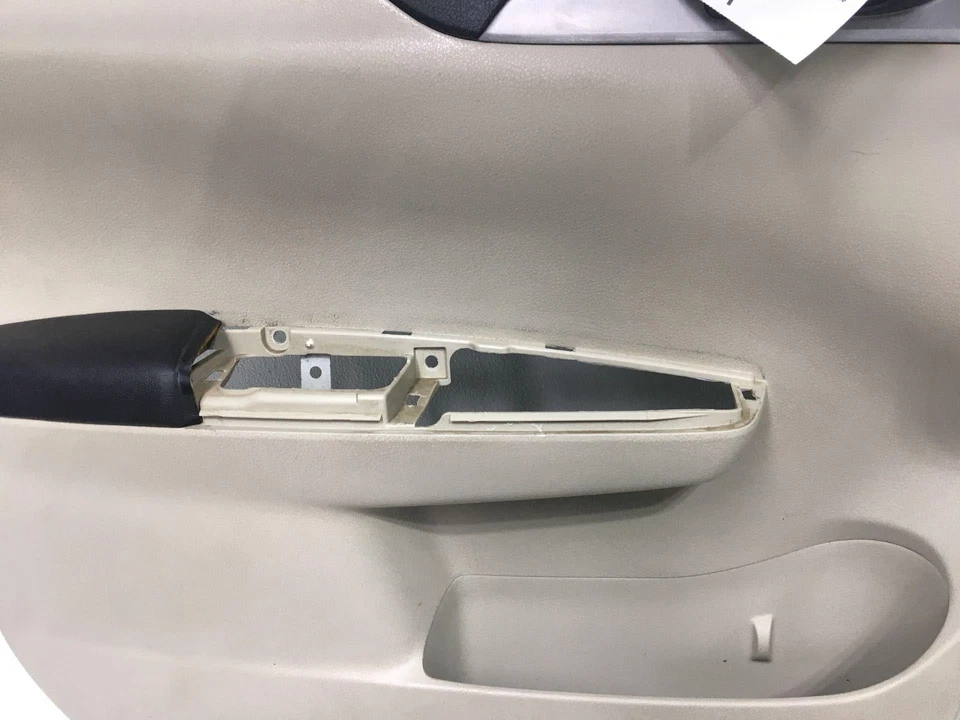 11 SUBARU IMPREZA Front Door Trim Panel - Изображение 2 из 3