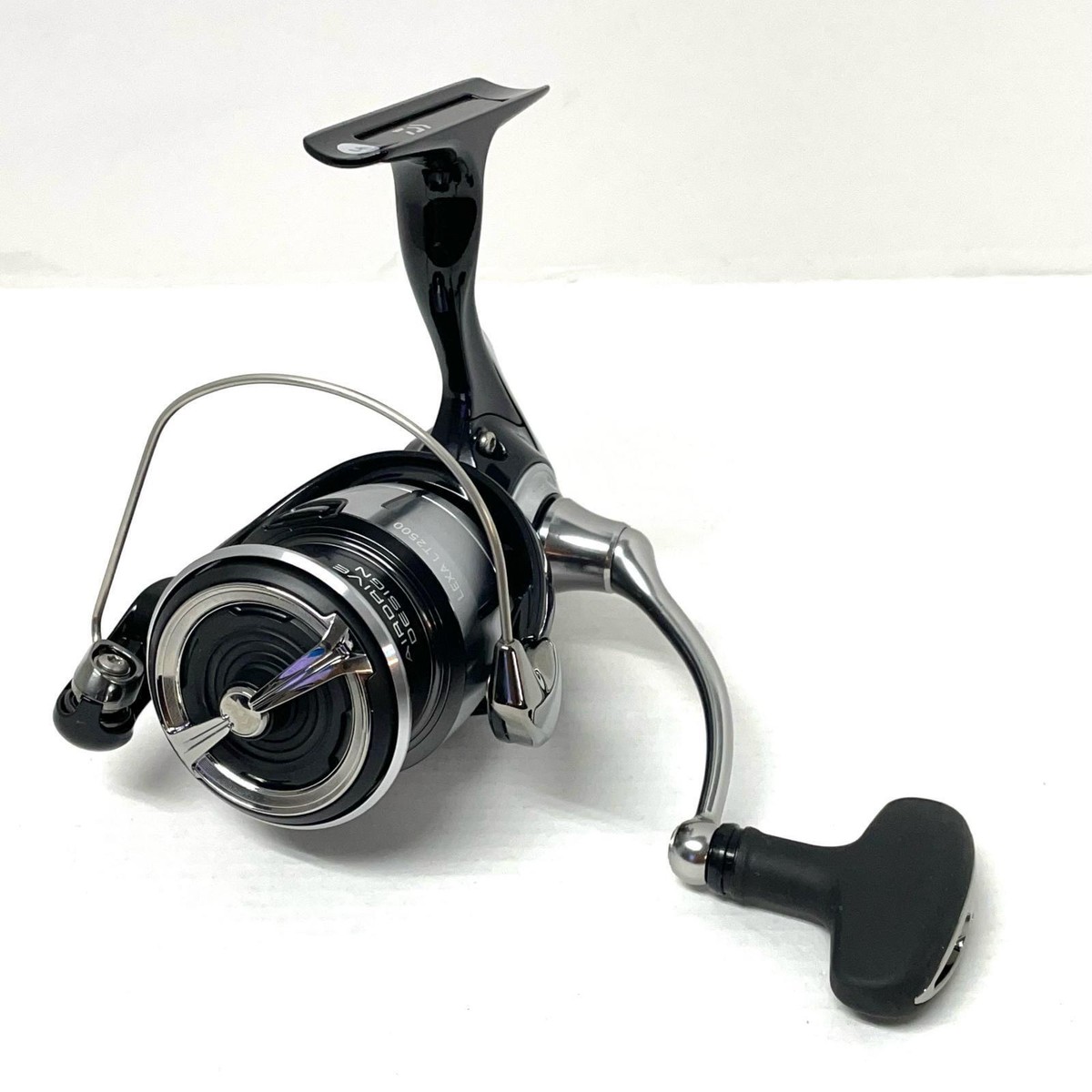 未使用新品　DAIWA 23レグザ　LT2500 DAIWA（釣り） 【目玉商品】ダイワ 23 LEXA レグザ LT2500-XH