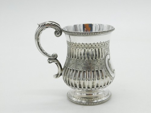 Victorian Silver Plated Floral Pattern Fluted Christening Mug Antique c1890 - Picture 2 of 6