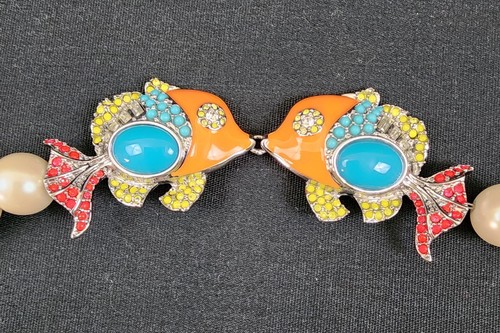30" ANN TAYLOR KISSING FISH PEARLIZED NECKLACE DESIGNER COSTUME PEARL JEWELRY - Picture 4 of 7