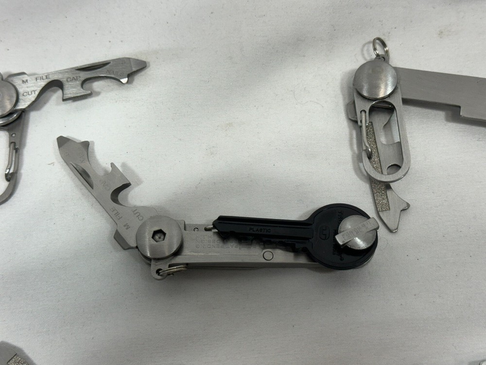 Compact 6-Piece Multi-Tool Key Organizer with Screwdriver for EDC Essentials Compact 6-Piece Multi-Tool Key Organizer with Screwdriver for EDC Essentials