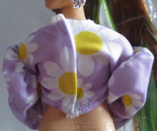 ¡NUEVO! Muñeca Barbie 2021 extra It's All Good Daisy top ~ ropa curvilínea fashionista - Imagen 3 de 3
