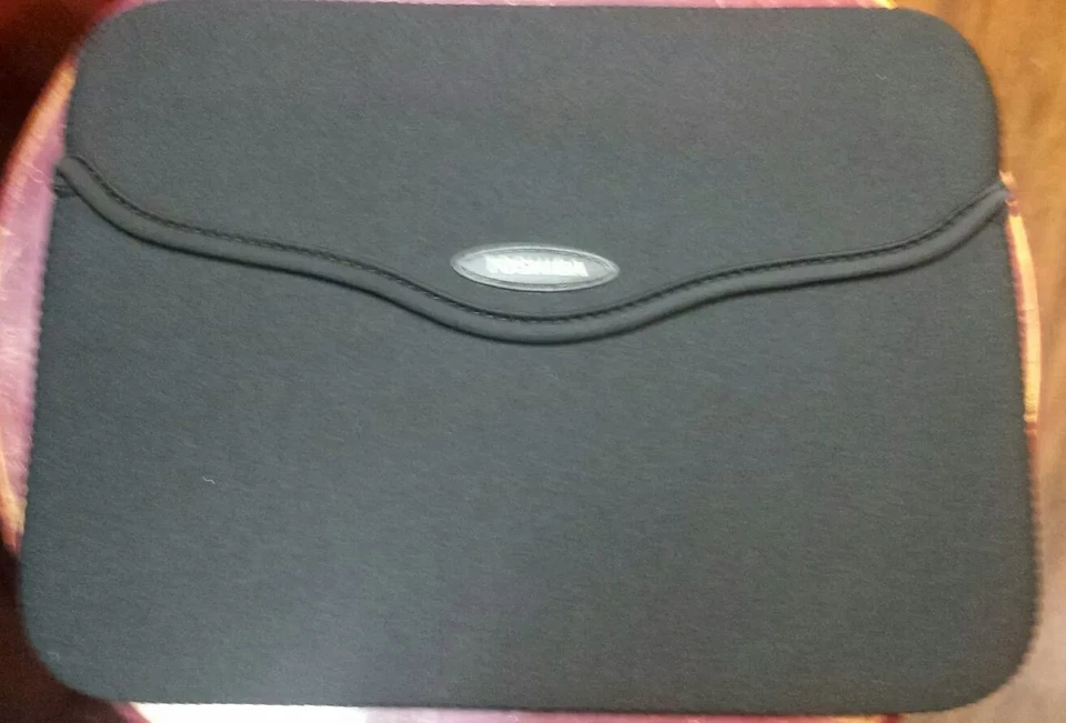 TOSHIBA 11.6" Black Soft Neoprene Sleeve Case Cover Pouch Bag PA1486U-1SN1 - Image 3 of 4