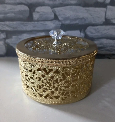 VINTAGE ! ORNATE GOLD Tone Metal & Glass JEWELLERY / TRINKET BOX  S: 10 x 12,5cm