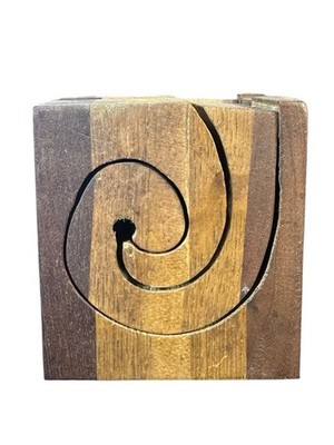 Vintage Wooden Spiral Puzzle Block Brain Teaser 3D 8 Interlocking Pieces.