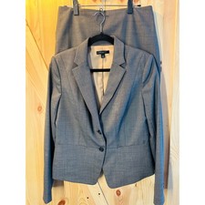 Ann Taylor Women's Grey Two-Piece Suit - Size 10