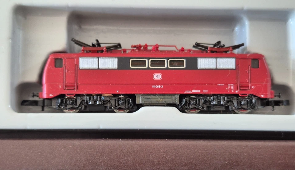 MäRKLIN MINI-CLUB 8843 DB 111 ELECTRIC LOCOMOTIVE WRONG BOX NEVER USED Z GAUGE - Image 2 of 4