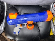Nerf Dog Tennis Ball Blaster Launcher& Nerf Dog TreatBall Brand new 