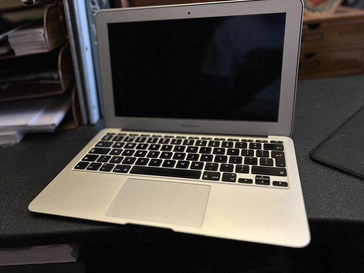 MacBook Air 11-inch Mid 2011