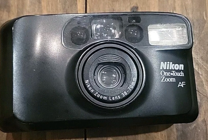 Nikon One Touch Zoom AF 35mm Point & Shoot Film Camera 38