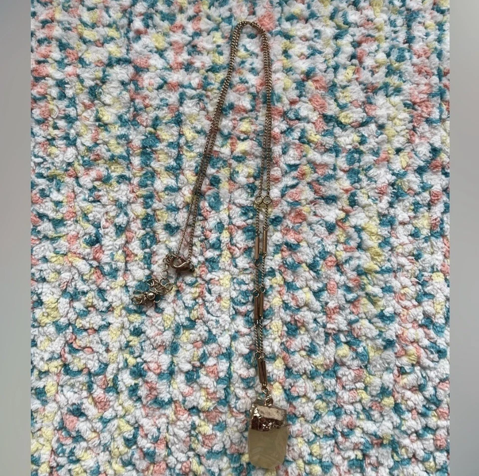 Collar roca cristal Forever 21 nuevo sin etiquetas Foto 2 de 3