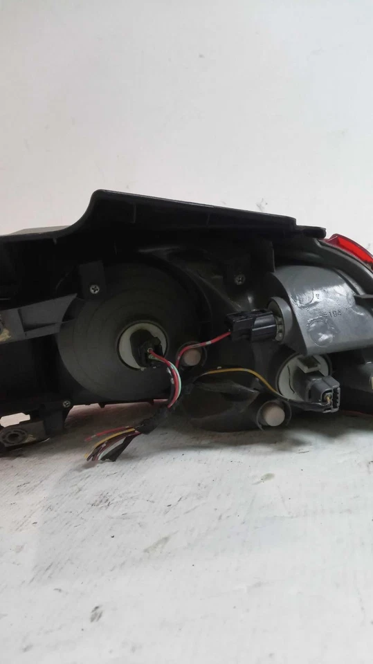 Used Left Tail Light Assembly fits: 2010 Acura Rdx quarter panel mounted Left Gr Foto 2 de 4