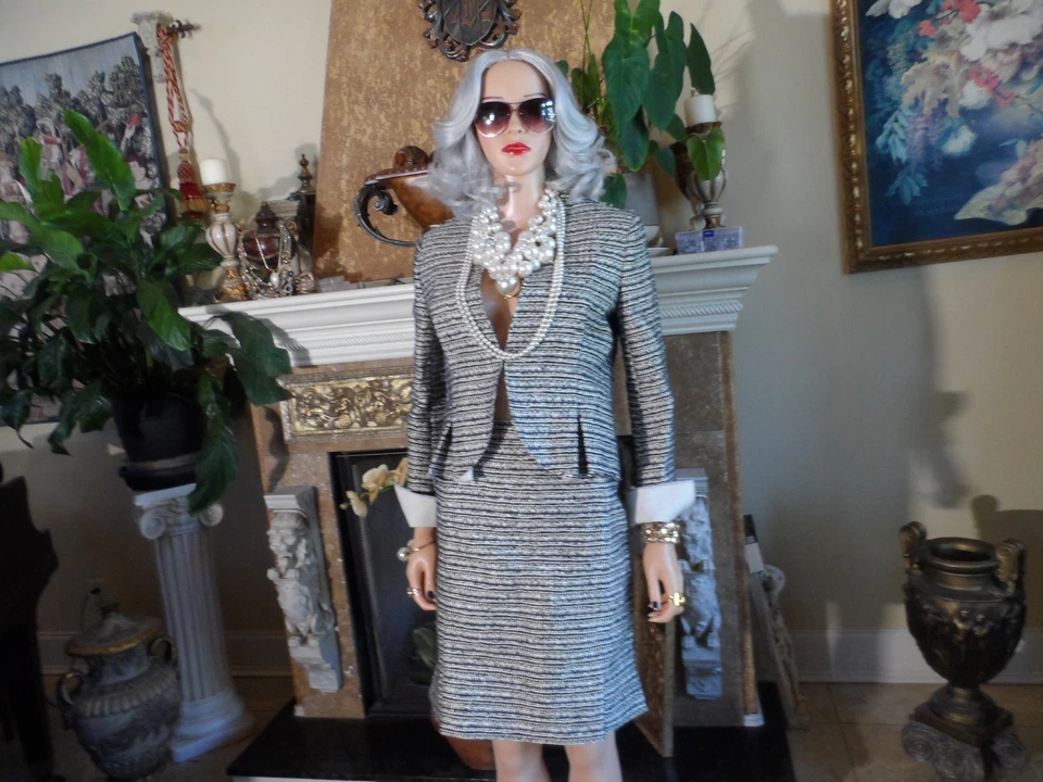 Balenciaga Париж черный/слоновой кости Твидовая юбка костюм w/сырые края отделки детали размер 40-8 - Изображение 3 из 4