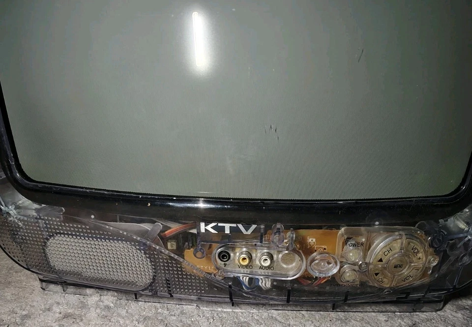 KTV 13CLR-AT-NS Clear 13" Secure View CRT Jail TV, Tested, Excellent Condition - Image 4 of 4