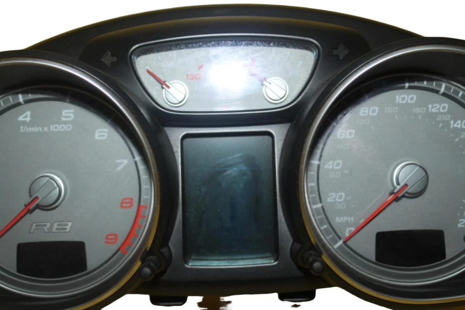 Audi R8 Speedometer Instrument Cluster MPH 4.2 Petrol V8 420920980D - Image 4 of 4