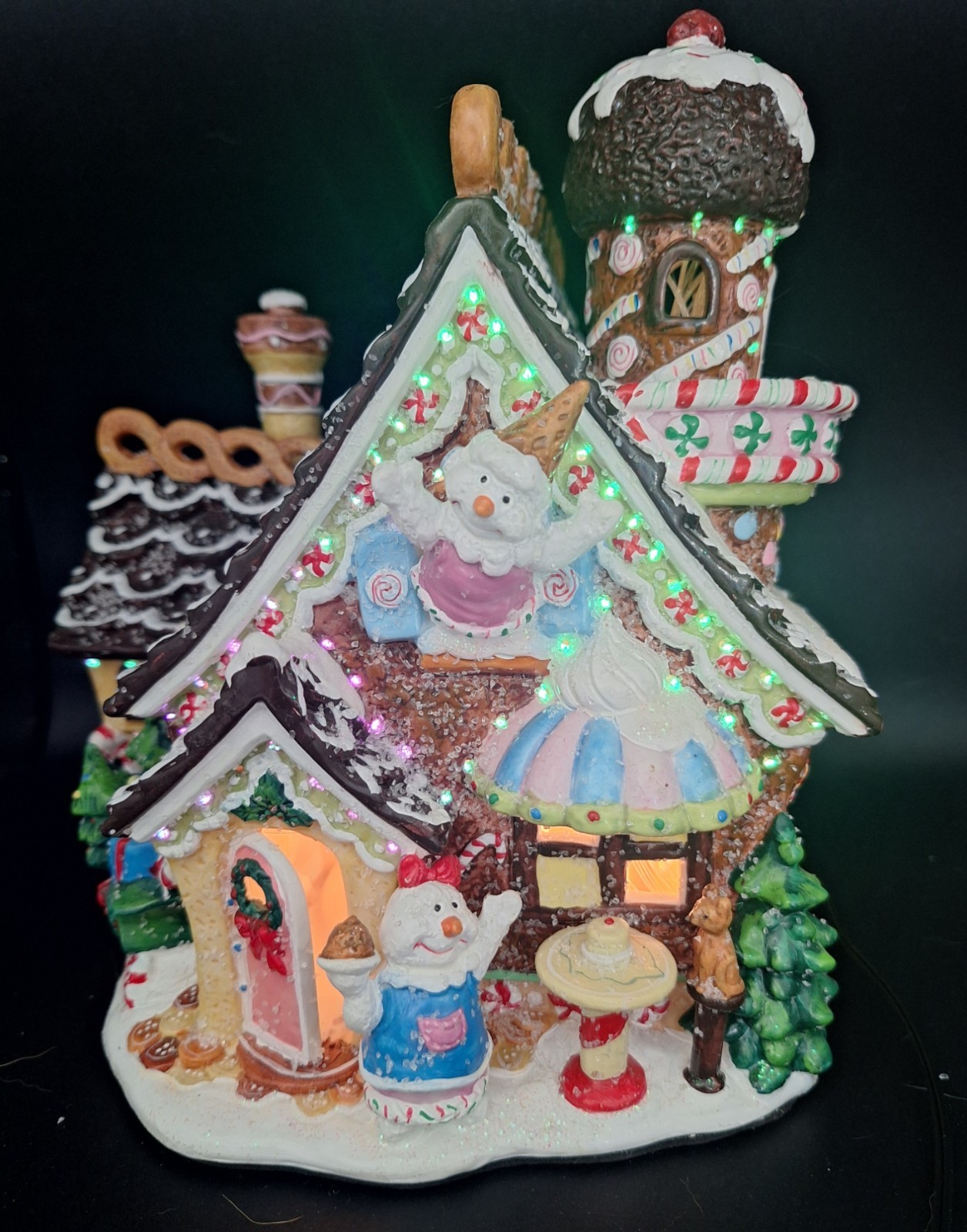 Christmas Holiday Time 2004 Village Collectibles Gingerbread House Fiber Optic
