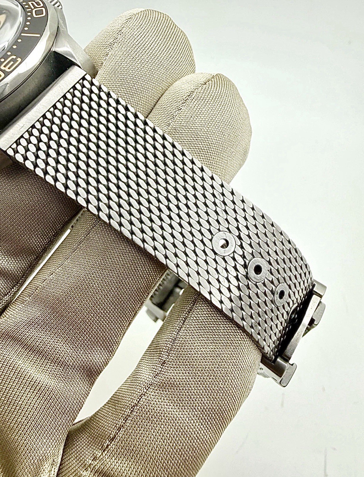Omega Seamaster Diver 300M 210.90.42.20.01 42mm Titanium 2 Straps James Bond 007 image 6