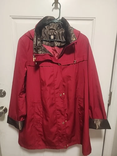 VETEMENTS Gallery Cappotto Donna 1X Foderato Rosso Cappuccio Rimovibile Giacca a Scatto Full Zip